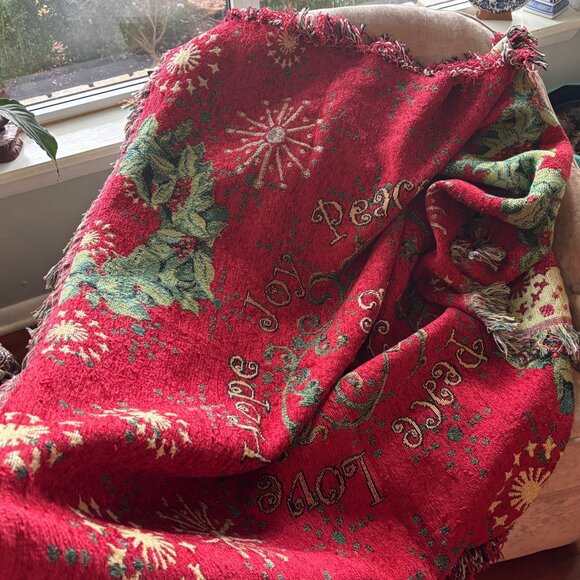Christmas Throw Wreaths Of The Season Holiday Tapestry Blanket 51” X 68” - Picture 10 of 16